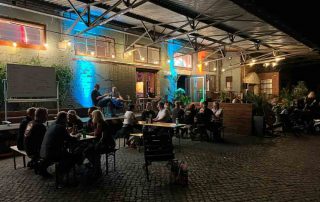 Abends zusammensitzen