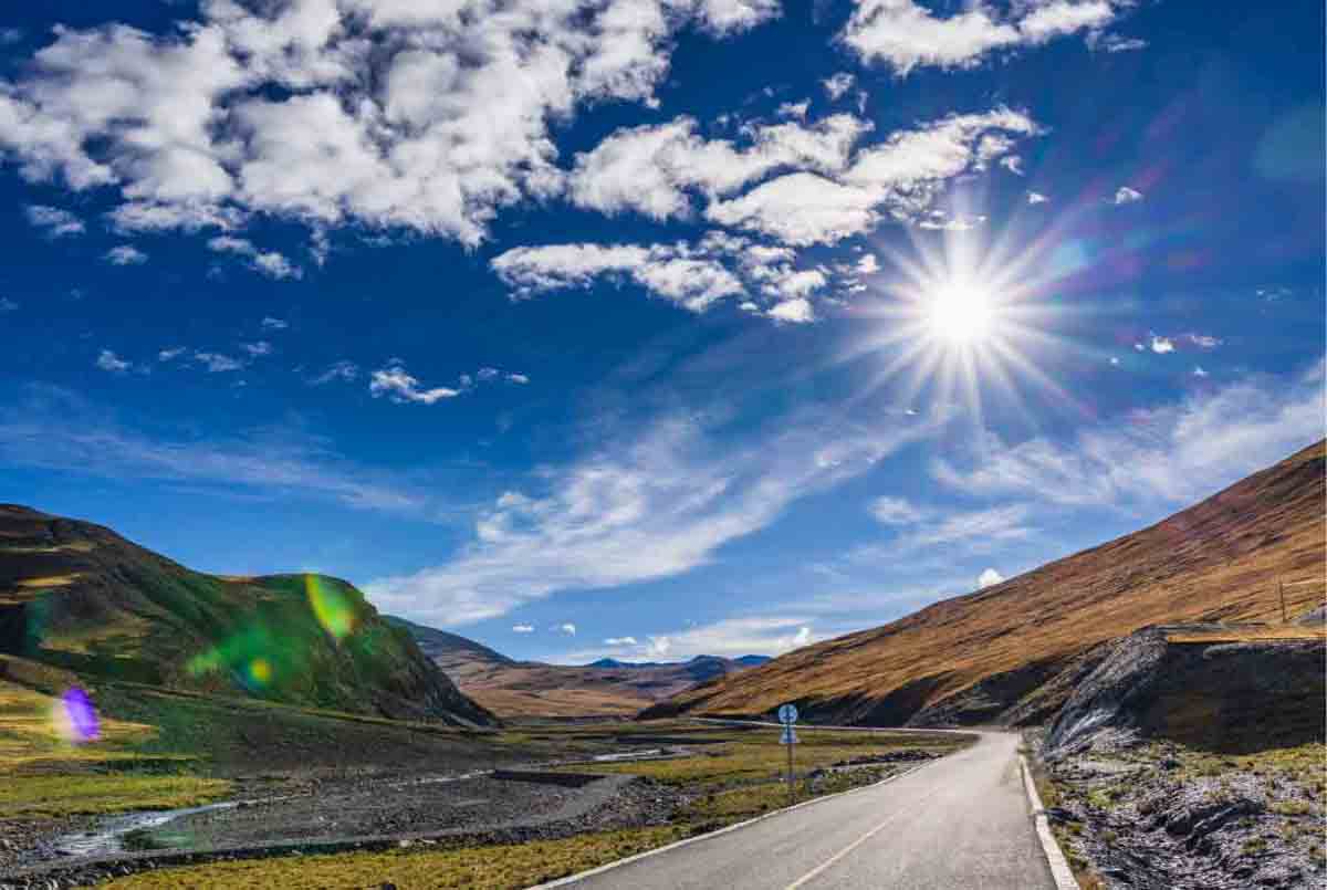 Tolle Tour – Autofahren unter strahlendem Sonnenschein